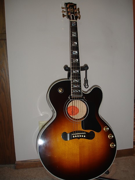 1985 Gibson J190 EC Jumbo Acoustic Guitar | Reverb