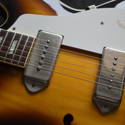 Epiphone USA Collection John Lennon “1965” Casino Vintage Sunburst w/OHSC, No.734 image 9