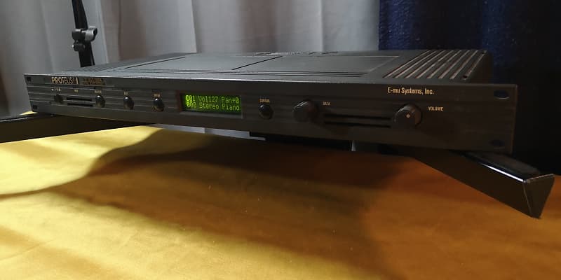 E-MU Systems Proteus/1 XR Rackmount 32-Voice Sampler Module 1989 - Black