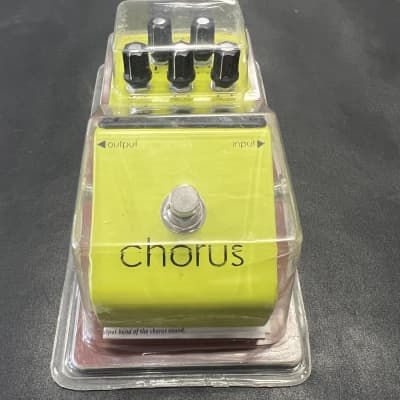 Fender Starcaster Chorus Pedal 2000s - Yellow- Sealed in box image 4