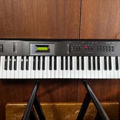 Korg X5D MUSIC SYNTHESIZER 01/w series w/ bag power supply New internal battery!