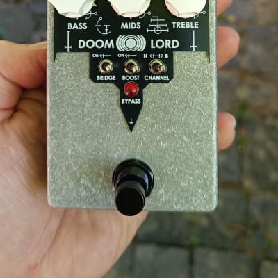 DIY DoomLord guitar pedal with Boost (inspired by Sunn model T Pre-Amp) 2025 - Alu / Black / White image 2