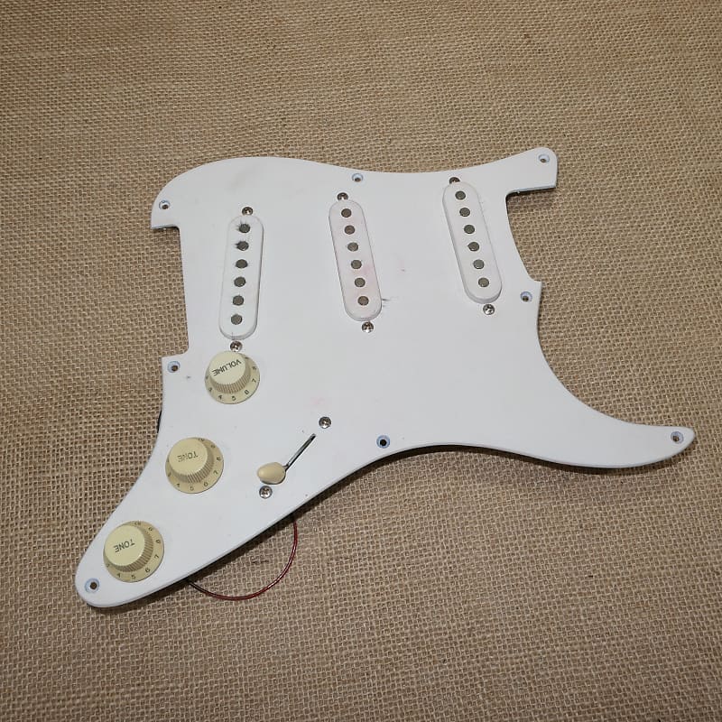 Pickguard Loaded White, Peavey Predator Same Day Shipping #DH02