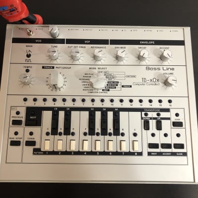 x0xb0x TB-x0x Analogue Transistor Acid Machine - Anodized Silver - Custom TB-303 Replica - Extremely Rare image 2