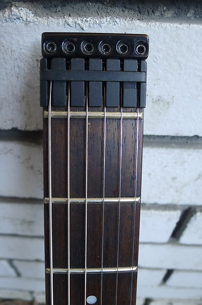 Hohner G3T Professional Licensed by Steinberger Sound Black