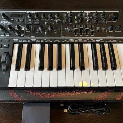 Novation AFX Station 25-Key Monophonic Synthesizer - Aphex Twin Custom Model