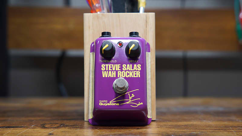 ギター Guyatone SWR2 Stevie Salas Wah Rocker Guyatone SWR-2 Stevie Salas Wah Rocker Auto Wah Envelope Filter