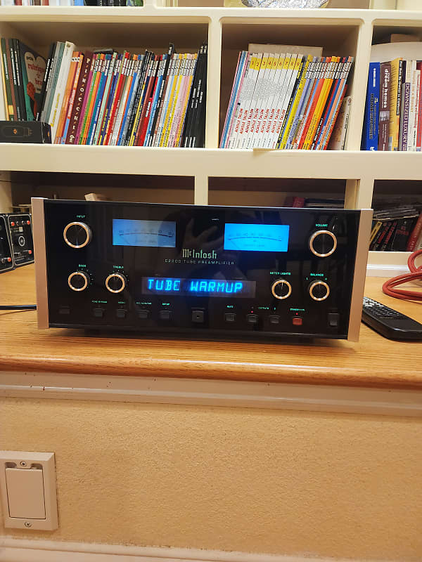 McIntosh C2200 8-Channel Tube Preamp 2001 - 2009 - Black  			