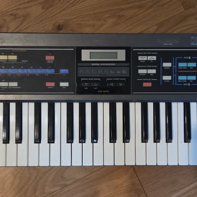 Casio CZ-1000 49-Key Synthesizer 1985 - Black