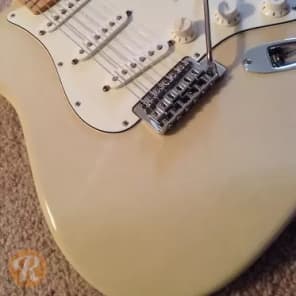 Fender FSR Standard Stratocaster White Blonde 2010