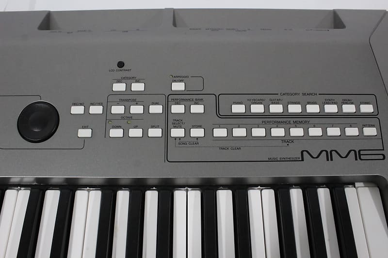 Yamaha MM6 Synthesizer image 1