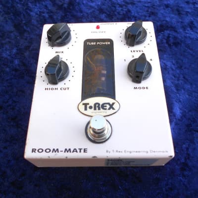 T-rex Room Mate v2 Tube Reverb リバーブ → T-REX EFFECTS ← Pedals for guitar and bass players!