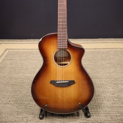 Breedlove Discovery Concert CE Sunburst Acoustic Electric Guitar Sitka Spruce Gloss image 1