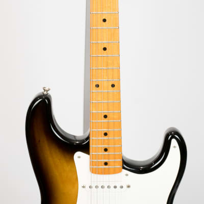 Fender Limited Edition 40th Anniversary 1954 Reissue Stratocaster with Maple Fretboard 1994 - 2-Color Sunburst image 7