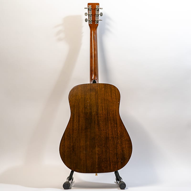 YAMAKI YW-15 ビンテージギター 70s Vシェイプネック マホガニー YAMAKI YW-15 ビンテージギター 70s Vシェイプネック マホガニー