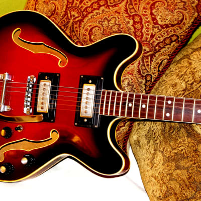 HARPTONE 420 1969 2-Tone Cherryburst.  This is a Standel guitar rebranded.  Built by SAM KOONTZ. image 12