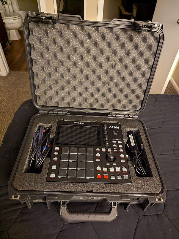 Akai  MPC One Standalone Sampler and Sequencer (plus SKB waterproof case) + free shipping image 1