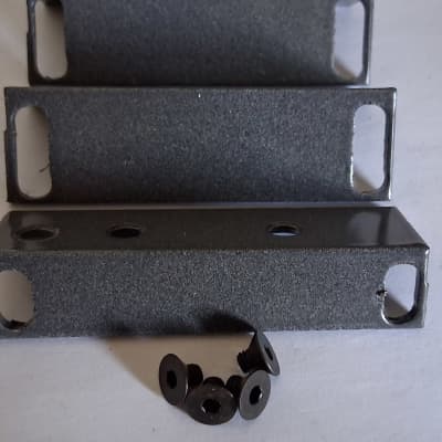 Rack ear kit to fit Ensoniq Mirage / ESQ-m rack with mounting screws