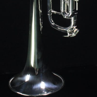 Bach Stradivarius LR180S37 Reverse Lead Professional Bb Trumpet (Silver Plated) image 5