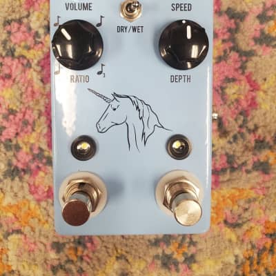 JHS Pedals Unicorn v2 Vibrato Guitar Effects Pedal (Cleveland, OH