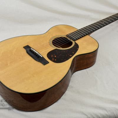 C.F. Martin Custom Shop "00" Bearclaw Sitka Spruce w/ Quilted Mahogany Back and Sides (s/n: 7347) image 9