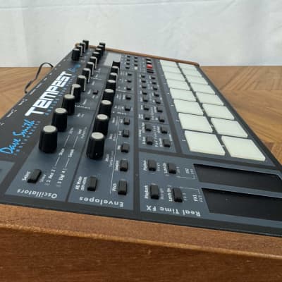 Dave Smith Instruments Tempest 6-Voice Drum Machine 2011 - 2018 - Black with Wood Sides image 7