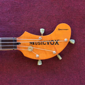 Musicvox Spaceranger Bass Gold Sparkle/Gold Hardware image 3