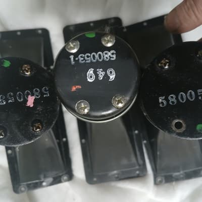 EV Electro Voice 8HD Horn Pair With Atlas Sound Pd-20 EV Electro Voice 8HD Horn Pair With Atlas Sound Pd-20