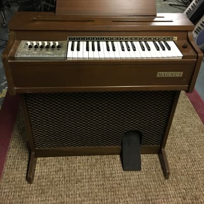 Magnus Electric Chord Organ major minor Project vintage Magnus