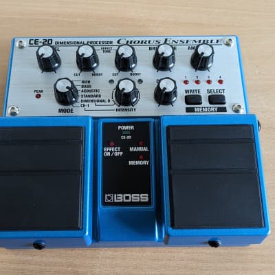 Boss CE-20 Chorus Ensemble