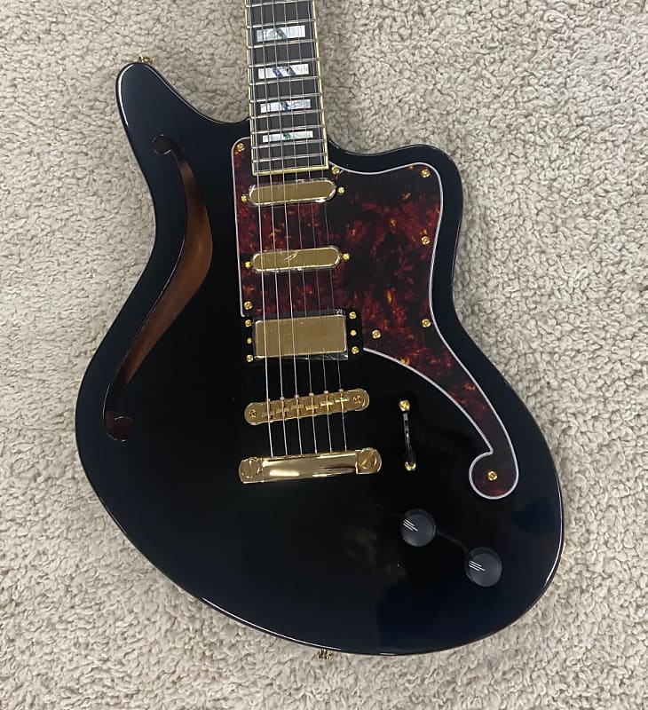 D'Angelico Deluxe Bedford SH Electric Guitar w/Case, Black DADBEDSHSBKGS image 1