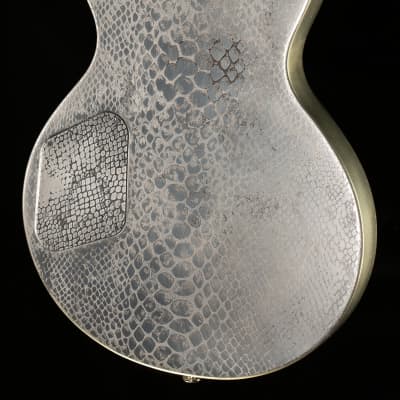 Trussart SteelDeville Antique Silver Snake Skin (138) - 21138-8.01 lbs image 2