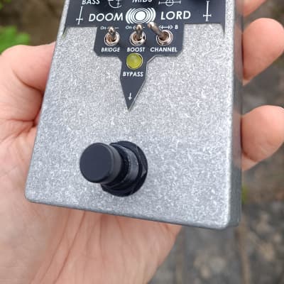 DIY DoomLord guitar pedal with Boost (inspired by Sunn model T Pre-Amp) 2025 - Alu / Black image 4