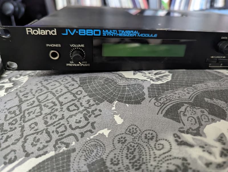 Roland JV-880 Multi Timbral Synthesizer Module 1992 - Black image 1