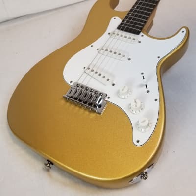 Samick 2002 MB-1 Greg Bennett Malibu Series Electric Guitar, SSS, Rosewood Neck, Metalic Gold Sparkle image 5