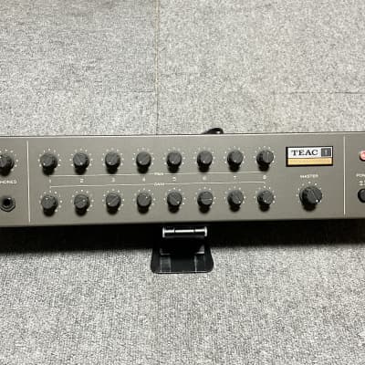 特価 TEAC 8チャンネルミキサー MODEL 1 MIXDOWN UNIT TEAC 8チャンネルミキサー MODEL 1 MIXDOWN UNIT