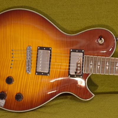 Michael Kelly Patriot Decree Electric Guitar Caramel Burst image 2