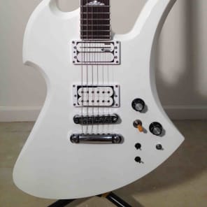 fernandes Burny Hide Signature MG-145SW SnowWhite Electric