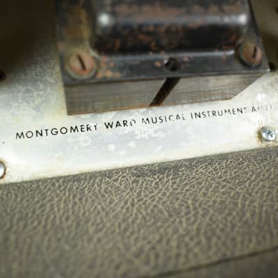 1960's Airline 9013 Guitar Amplifier image 11