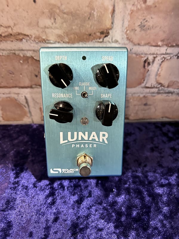 Source Audio Lunar Phaser Phaser Guitar Effects Pedal (King of