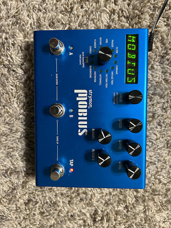 Strymon Mobius