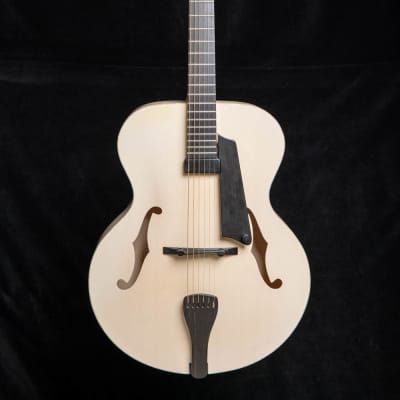 Dale Unger / American Archtop · American Legend · Fully carved w/ Armstrong pickup for sale