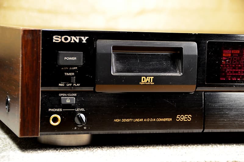 Vintage Sony DTC-59ES DAT Digital Audio Tape Deck Recorder