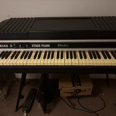 Rhodes Electric Piano 73鍵　スーツケース　マーク2 Rhodes Electric Piano 73鍵 スーツケース マーク2 - メルカリ