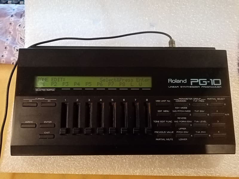 ROLAND ローランド PG-10 リニアシンセサイザープログラマー Roland ローランド PG-10 LINEAR SYNTHESIZER PROGRAMMER リニア