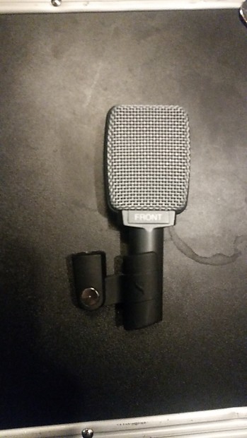 Sennheiser e606 2025