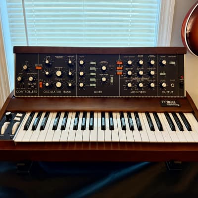 Moog Minimoog Model D Analog Synthesizer - Appalachian Cherry (cover included)
