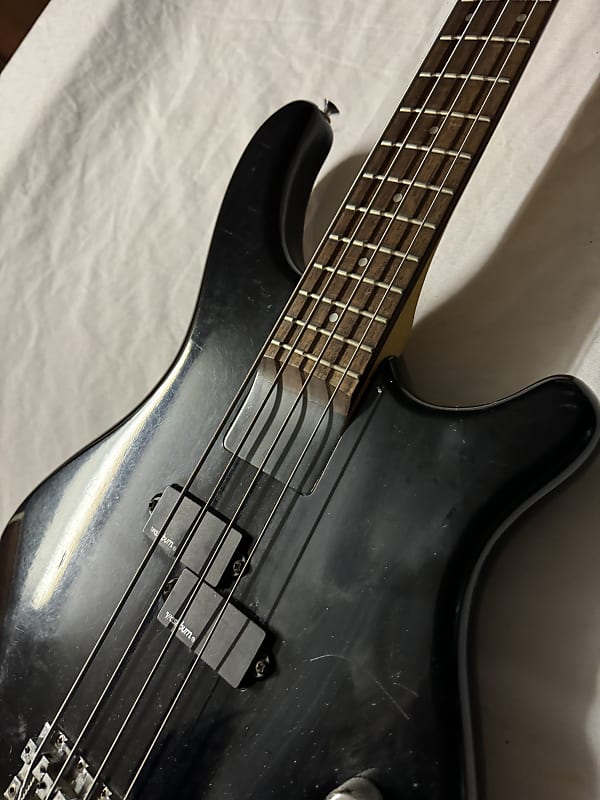 Washburn B-2 Electric Bass Guitar MIJ Japan 1980s - Black