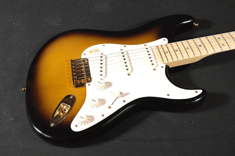 Fender 50th Anniversary American Deluxe Stratocaster Sunburst 2004