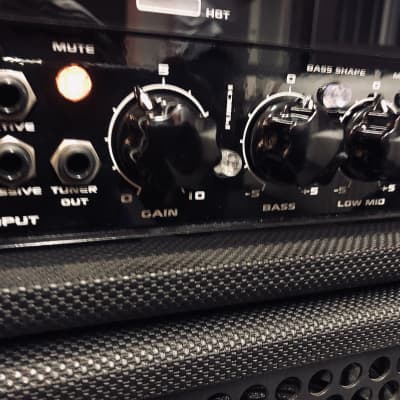 ベース Hughes&Kettner Quantum QT600 Bass Amp Hughes & Kettner Quantum QT-600 Bass Amp with QS-410 Pro Cab